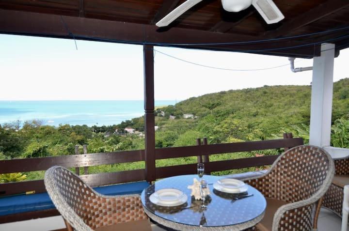 Halcyon Heights Condominium Dickenson Bay ภายนอก รูปภาพ